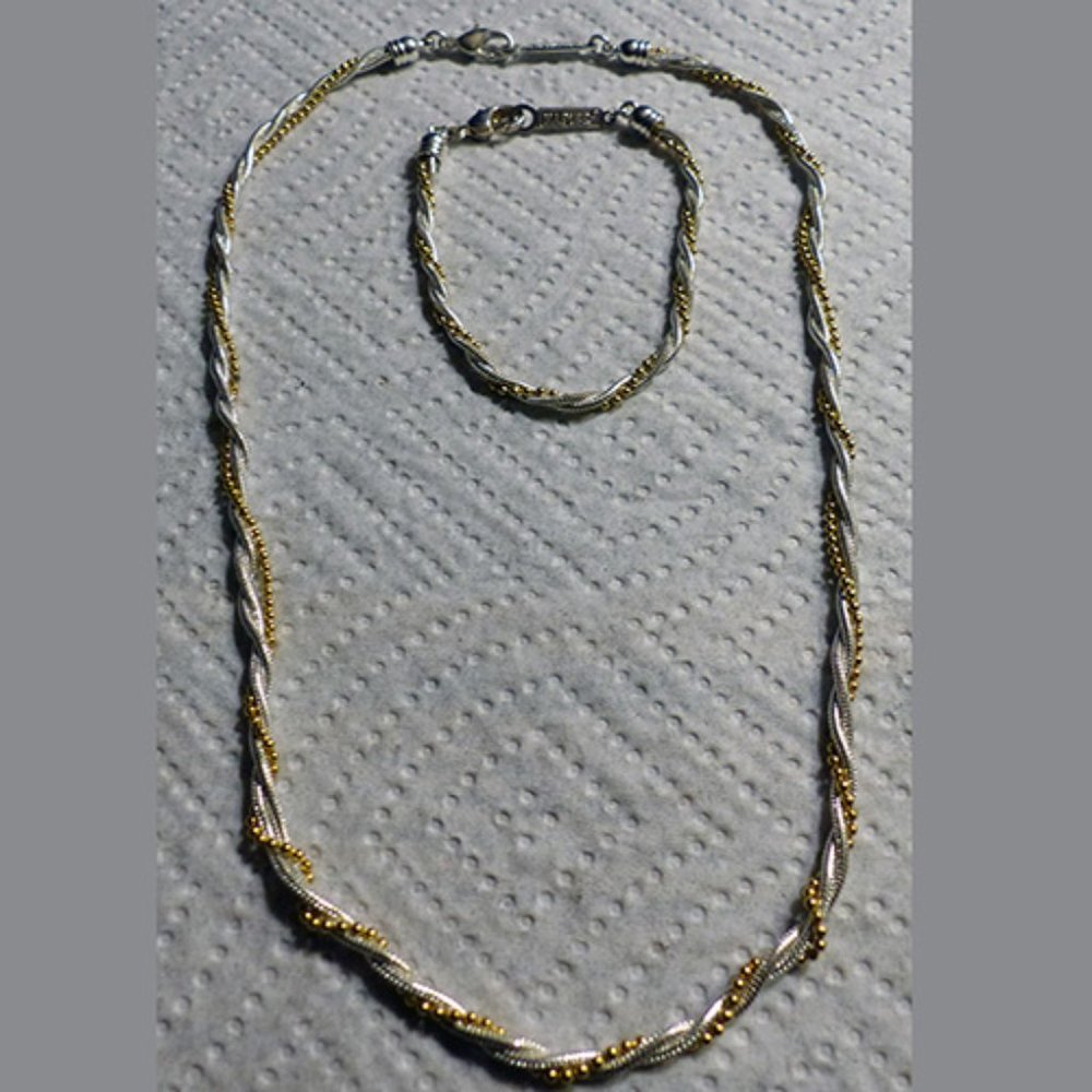 Very Nice Vintage Napier Two Tone Necklace & Bracelet Set